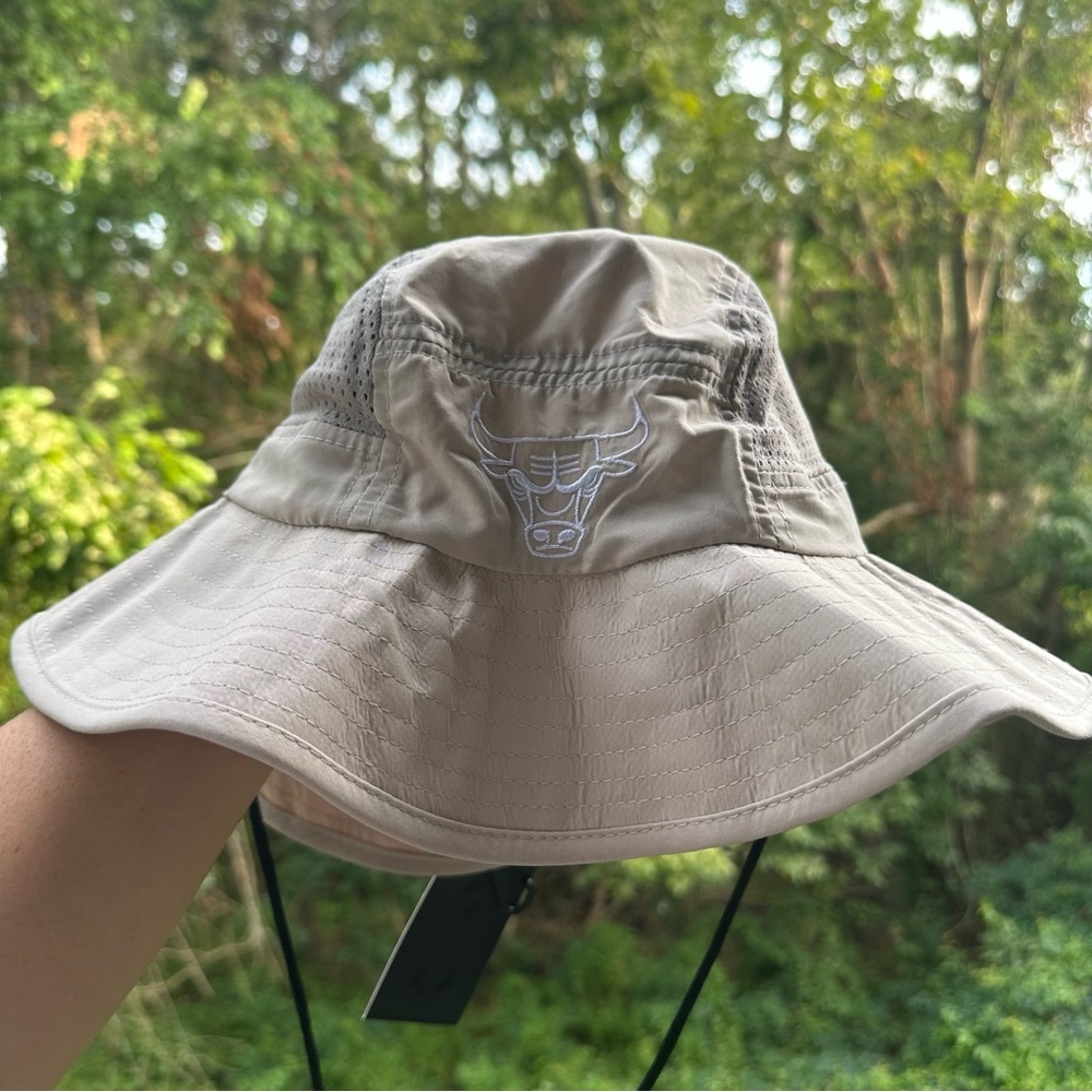 NWT Chicago Bulls Brimmer Bucket Hat Tan Ultra GAME NBA Embroidered Cap Men's